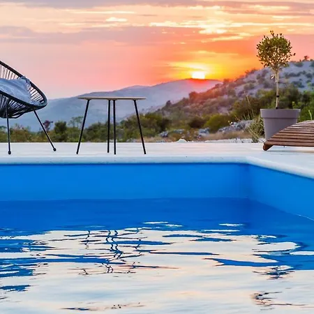 Villa Zlatno Sunce In The Hills Near Trogir Vrsine Exterior photo